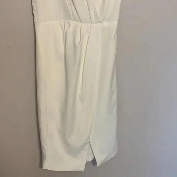 Do+Be One Shoulder Asymmetric Overlap Dress Size Large Color White NWT - Picture 3 of 11